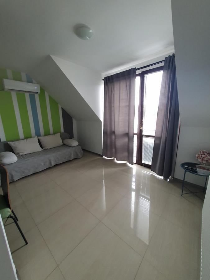 Lexi Family Apartman Hajduszoboszlo Exterior foto